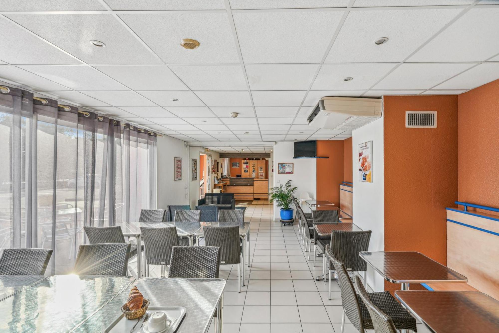 Hotel Akena Chateaurenard - Parc Des Expositions Avignon Zewnętrze zdjęcie